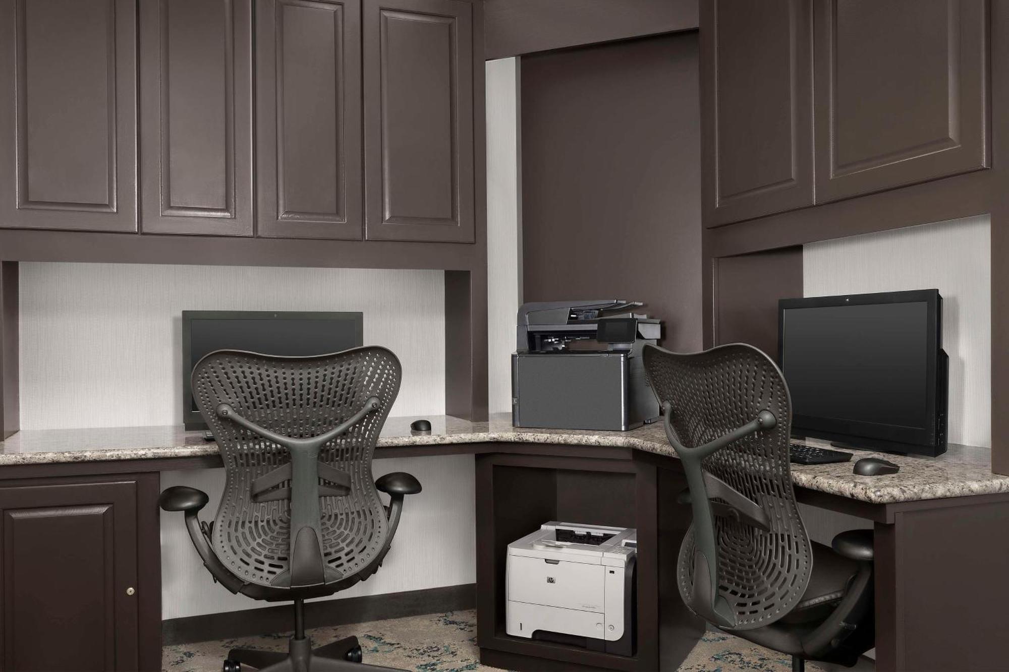 Hilton Garden Inn Raleigh Capital Blvd I-540 Bagian luar foto