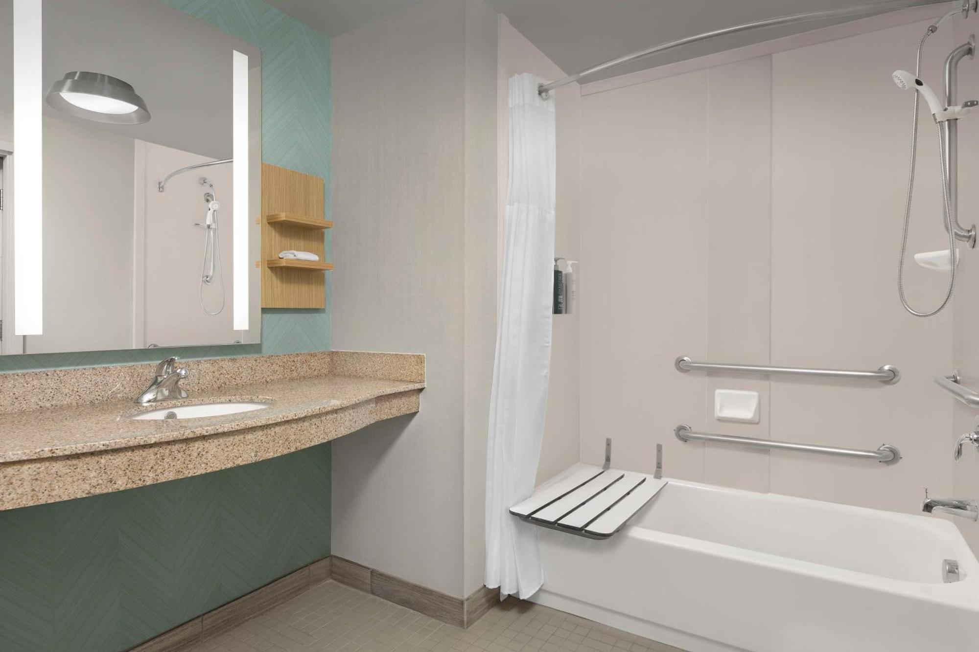 Hilton Garden Inn Raleigh Capital Blvd I-540 Bagian luar foto