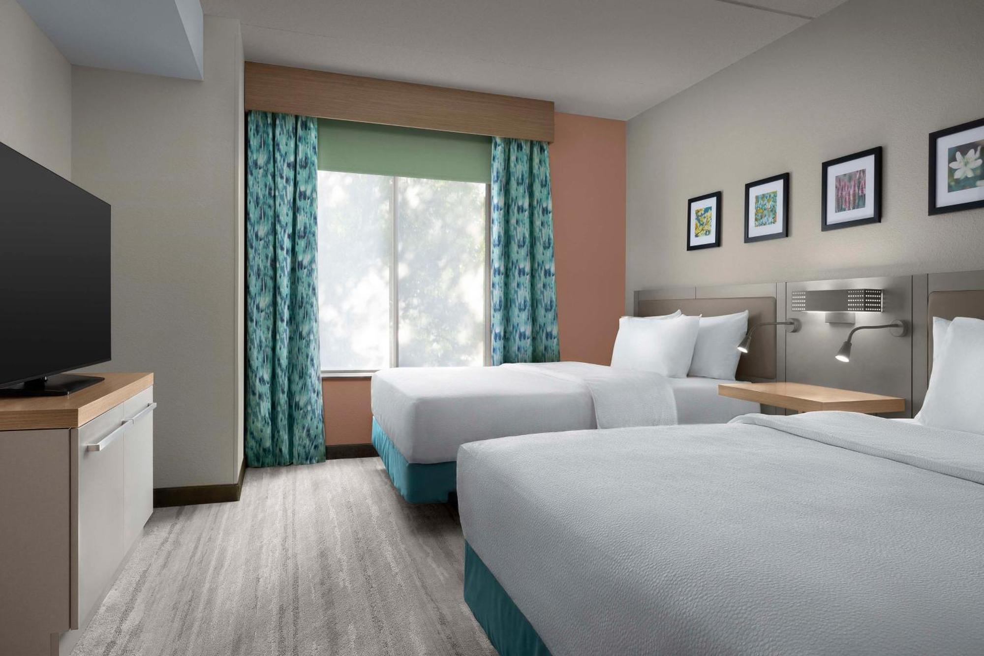 Hilton Garden Inn Raleigh Capital Blvd I-540 Bagian luar foto