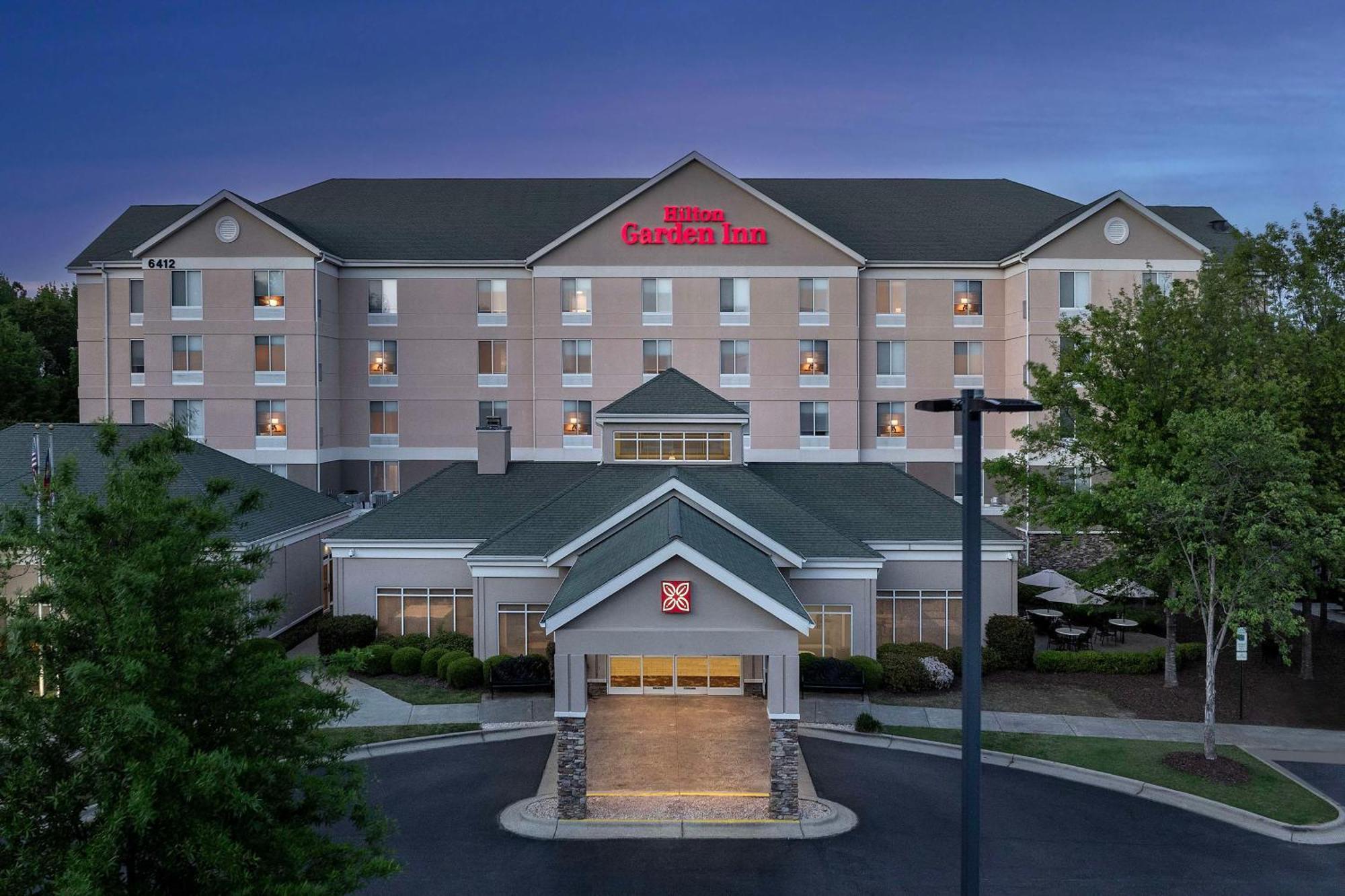 Hilton Garden Inn Raleigh Capital Blvd I-540 Bagian luar foto