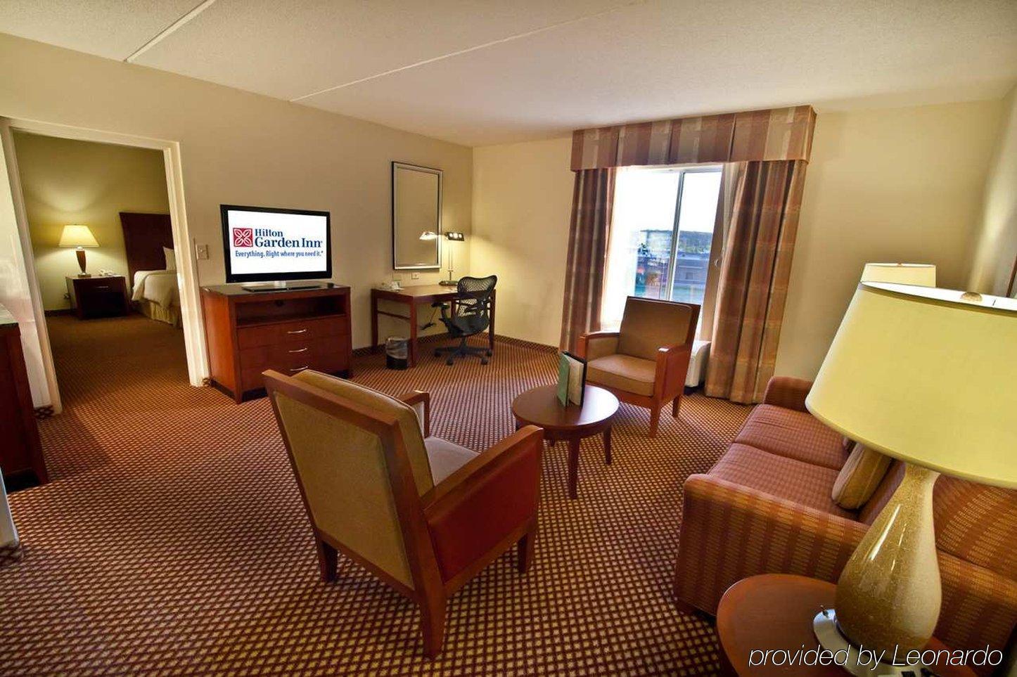 Hilton Garden Inn Raleigh Capital Blvd I-540 Ruang foto