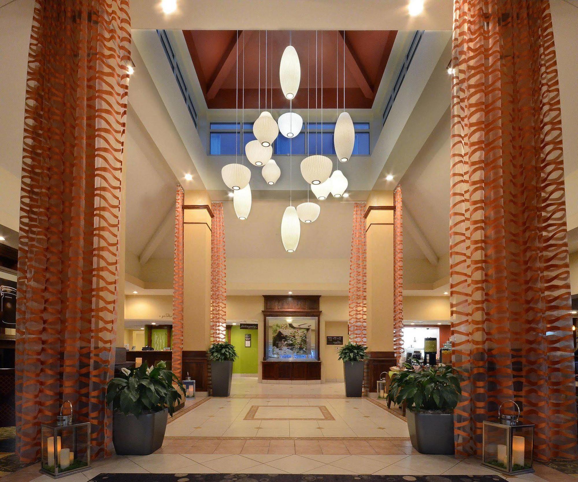 Hilton Garden Inn Raleigh Capital Blvd I-540 Bagian luar foto